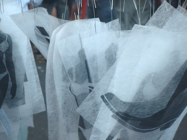D_clearance_sale_closeup_parade.jpg