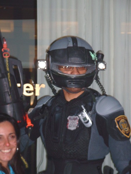 D_nypd_costume.jpg