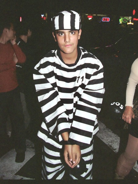 F_prisoner_in_stripes.jpg