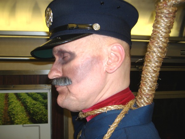 D_fire_patrolman_schwartz_neck_closeup.jpg