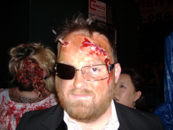 D_zombie_wedding_guest_glasses.jpg