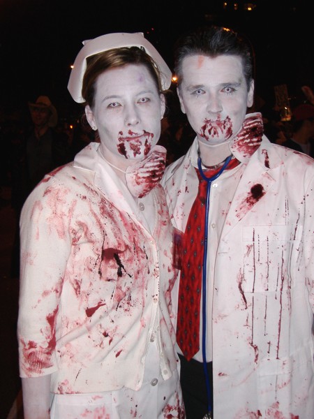 D_zombies_medical_care_back.jpg