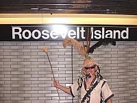 D_bone_hat_roosevelt_island_sign.jpg