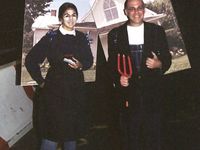 F_american_gothic_tall.jpg